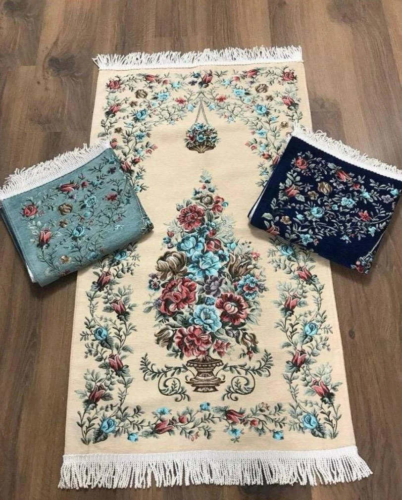 ASTARLI İPEK VAZO DESEN SECCADE