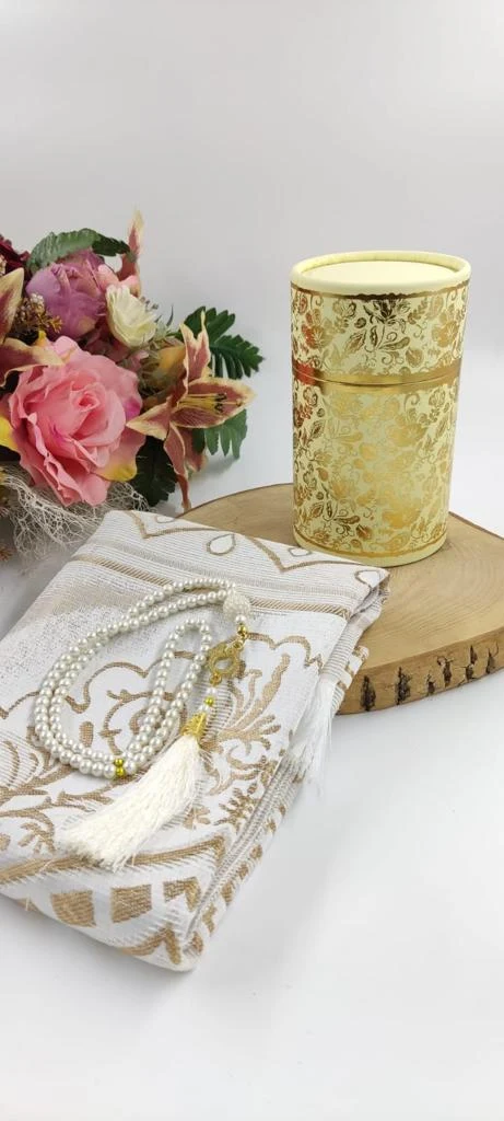 GÜL DESENLİ SECCADELİ SİLİNDİR KUTULU SET 6